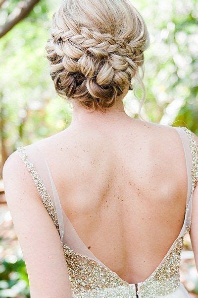 5 Summer Wedding Hairstyles To Rip From The Runway