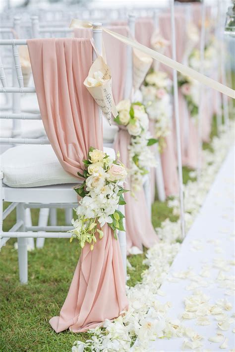 Outdoor wedding reception with chiavari chairs at rancho las lomas in silverado, california. 39 Most Popular Aisle Decorations For Your Wedding ...