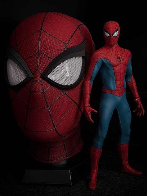 Hot Toys Classic Suit And Mask Replica Rspidermanps4