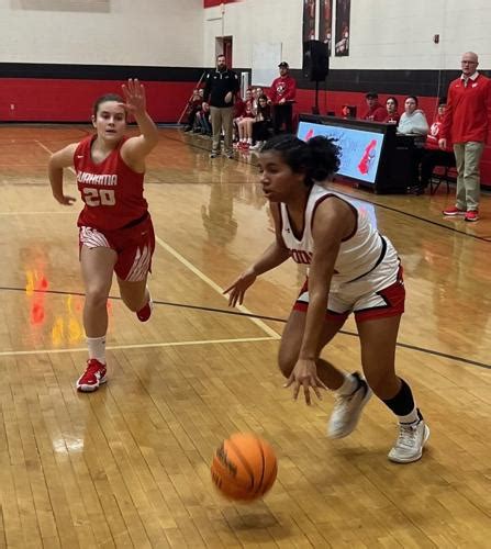 Point Pleasant Girls Hoops Edges Wahama 24 22 On Layup In Final Seconds