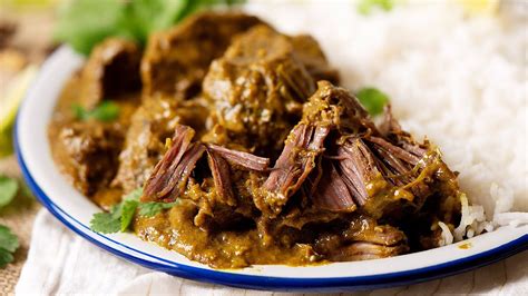Slow Cooker Beef Rendang Curry Youtube