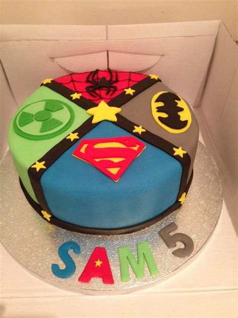 Kuchenrezept fur den 1 geburtstag tambini. Superhero cake | Superheld geburtstagsfeier ...