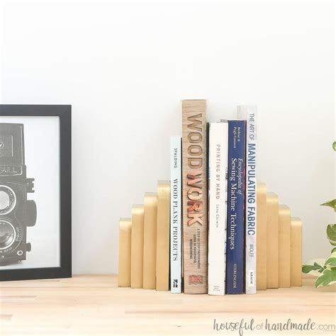 Easy Diy Bookends From Wood Scraps Houseful Of Handmade