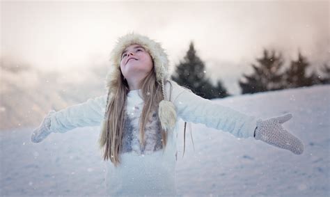 fotos gratis persona invierno niña hembra retrato primavera clima humano temporada