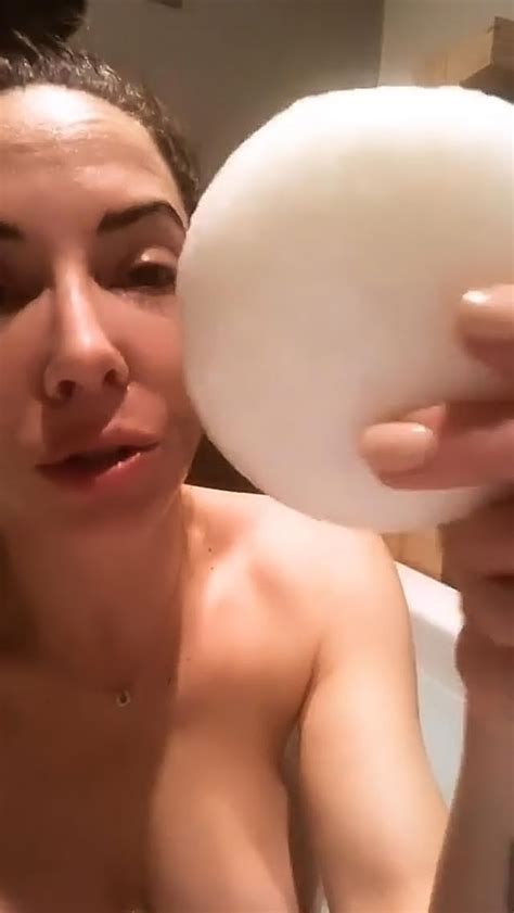 Whitney Cummings Nude LEAKED Pics Nip Slip Porn Video