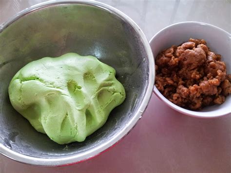 Cara buat buah melaka tu sama je. Inilah Duniaku: Kuih Buah Melaka (resepi step by step)
