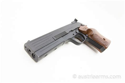 The carbine has been discontinued since 1999. Beretta Mod. 89 Match, .22 LR