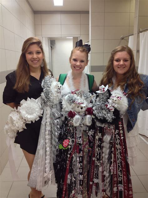 Texas Tradition Homecoming Mums The Bigger The Better Texas