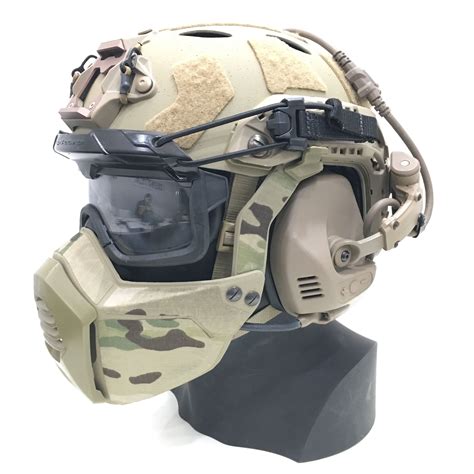 Dsei 17 Ops Core Launches Fast Sf Helmet Line Military Gear