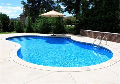 Stunningly Simple Vinyl Pool Swimming Pool Designs Simple Pool