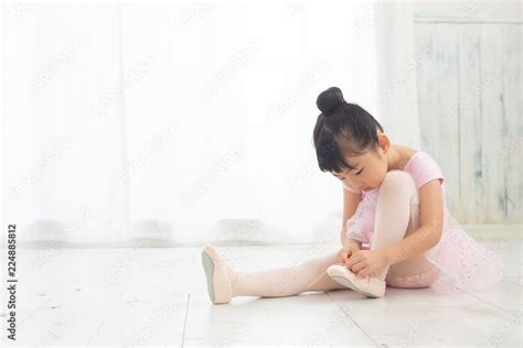 Fototapeta uśmiech dziewczynka japoński dzieci baletnica Dekowizja pl
