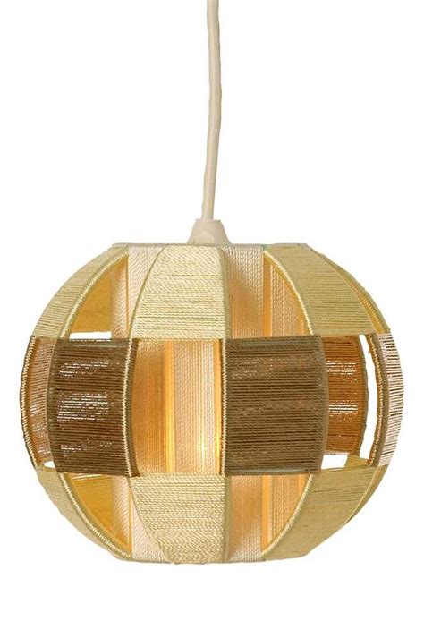 Lampshade Decorated Using Yarn Crafty Diy Decor Pendant Light