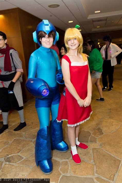 Mega Man And Roll Cosplay Epic Cosplay Male Cosplay Mega Man Seduction Video Game Photo