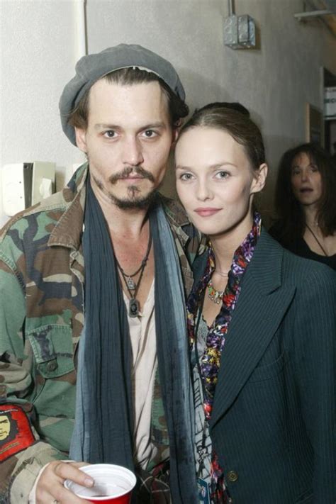 The evolution of the style of Johnny Depp and Vanessa Paradis. Page 1