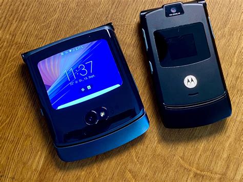 Motorola Razr 5g Specs Faq Comparisons