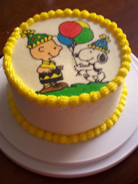 Charlie Brown And Snoopy Birthday Cake