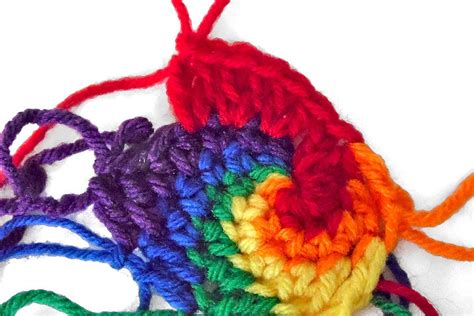 PDF Pattern for Rainbow Spiral Granny Blanket | Spiral crochet pattern, Spiral crochet, Crochet ...