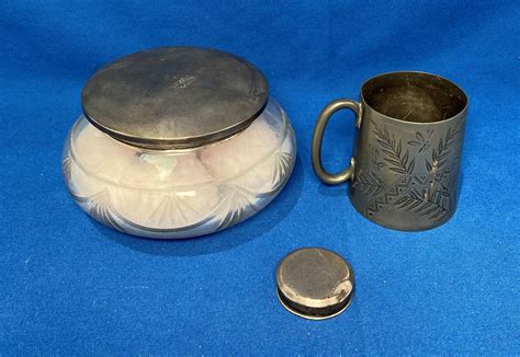 Silver Hallmarked Top Cut Glass Powder Jar 1922 A Small Silver