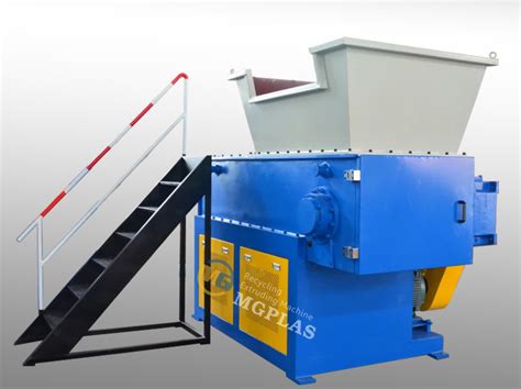 Strong Wood Pallet Shredding Machine For Efficient Pallet Recycling