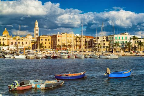 Bari Cosa Vedere Tra Monumenti E Cibo In Una Città Che Rinasce