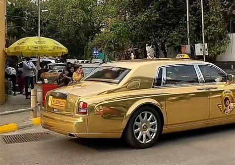 Gold Rolls Royce Phantom Taxi Spotted In India Cost ₦137000 To Get