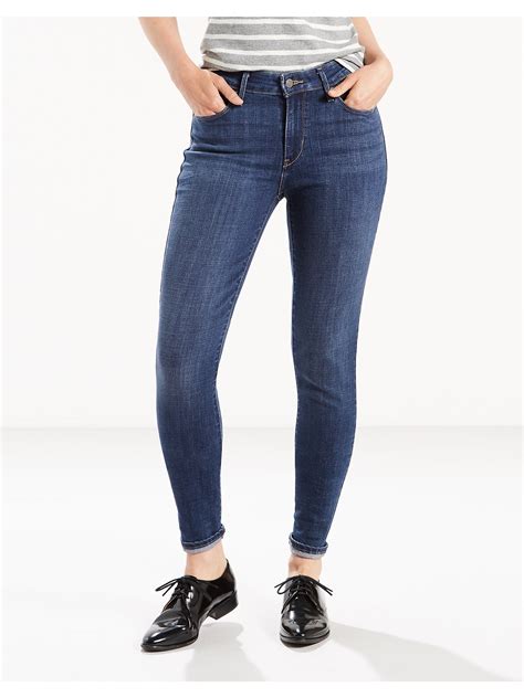 Levis Womens Classic Mid Rise Skinny Jeans
