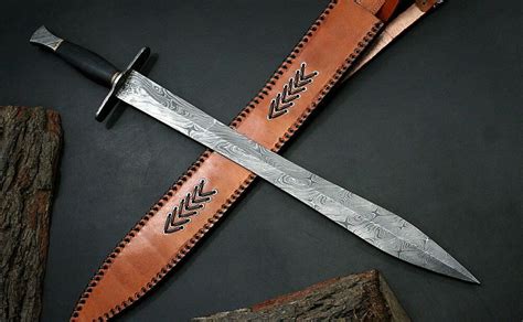 Custom Handmade Damascus Steel Sword With Beautiful Black Bull Horn