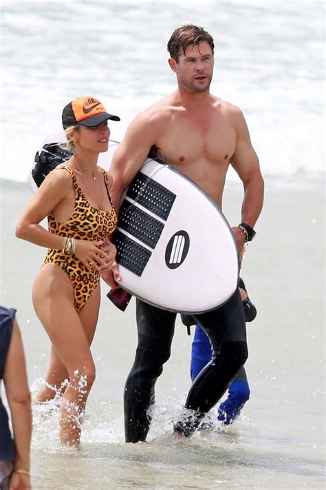 Chris Hemsworth And Elsa Pataky Flee To The Beach During The Pandemic Demotix