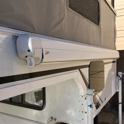 8′ Manual Side Awning Phoenix Pop Up Campers