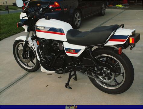 1982 Kawasaki GPZ 1100: pics, specs and information - onlymotorbikes.com