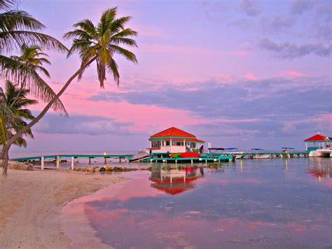 Travelmoon Belize Beaches