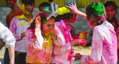 Country Celebrating Holi Festival With Full Of Joy See Photos Happy