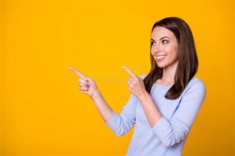 Photo Of Attractive Pretty Lady Direct Fingers Look Side Empty Space