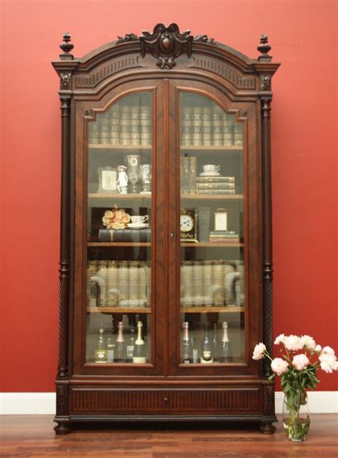 China Cabinet With Glass Doors •