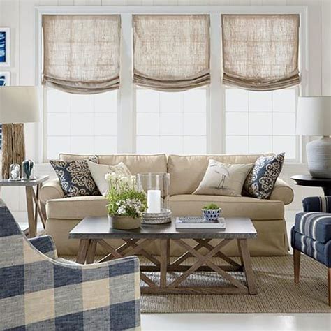 10 Living Room Window Dressing