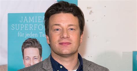 Jamie Oliver Finds Vegans Annoying Despite Believing Vegan Diet Best