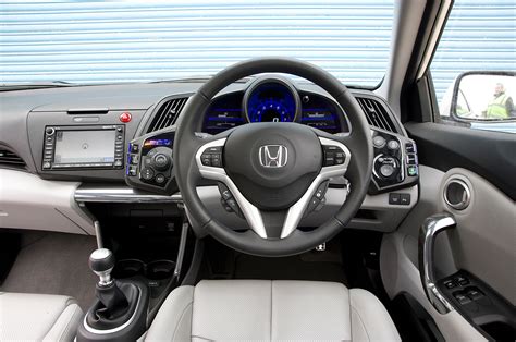 *android auto™ will be available upon official launch of the service in malaysia. Honda CR-Z 2010-2013 interior | Autocar