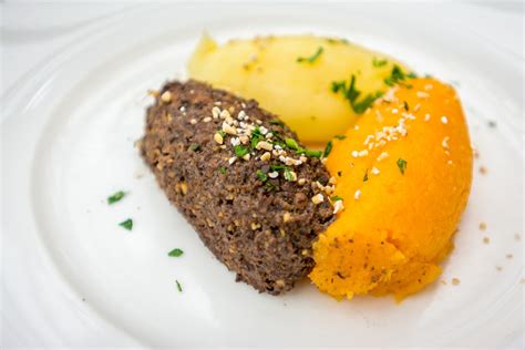 Haggis Neeps And Tatties A Quick And Easy Recipe