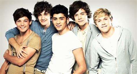 Maybe you would like to learn more about one of these? Lirik lagu One Direction - Kiss You | Haryadi Borntobeat