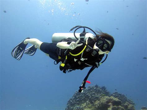 Padi Peak Performance Buoyancy · Aussie Divers Phuket