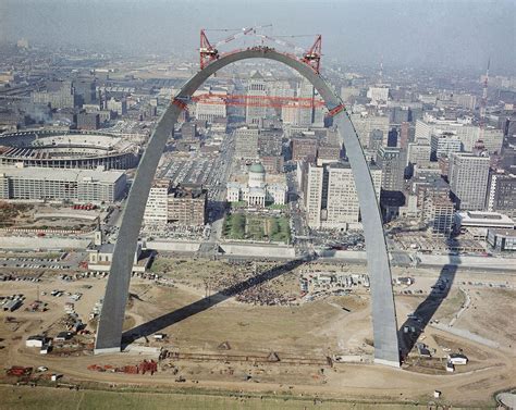 The Placing Of Last Link In The Gateway Arch 1965 In St Louis