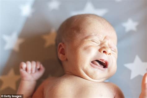 Letting Babies Cry Out Actually Helps Sooth Them And Doesnt Cause