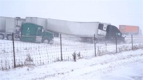 100 Vehicle Pile Up Shuts Down Illinois Highway Amid Heavy Snowstorm