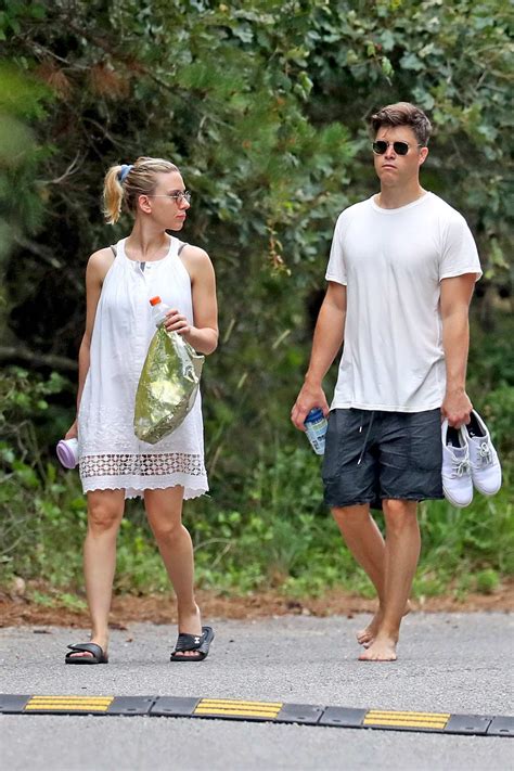 Scarlett Johansson And Colin Jost Stepped Out For A Beach Stroll In The Hamptons New York 1408197