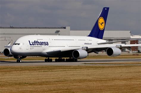 We did not find results for: Dritter Lufthansa Airbus A380 startet zu erstem Cabin Flight