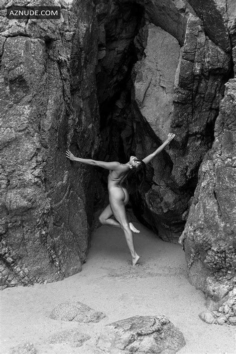 Clara Rene Naked French Model Dancer Enjoys The Nature On Beach In