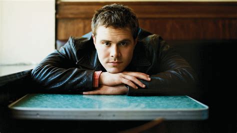 Heritage Daniel Bedingfield Gives An Energetic Performance Of His