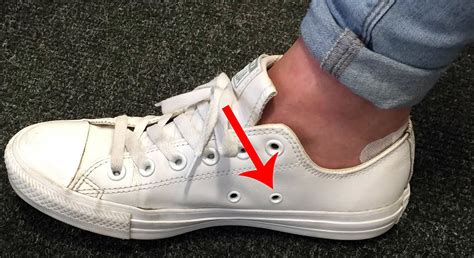 Just put the lace from the inside of the lower right side of the shoes and stretch it till the second end of the shoes remains in the shoes. If You Have A Pair Of Converse You May Have Noticed These ...