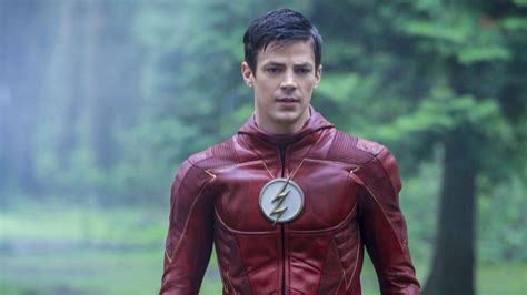 The Flash Grant Gustin Reveals New Details Of Crisis Kick Off In Sixth