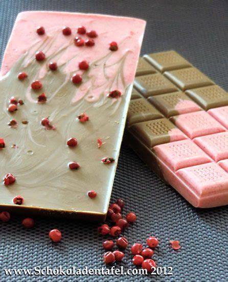Vollmilch Erdbeer Schokolade Mit Rosa Pfeffer Milk Strawberrey